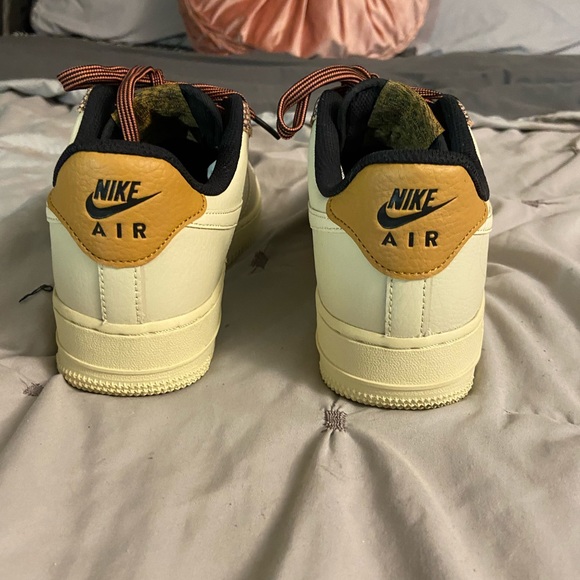 Worm literally twice - Picture 4 of 5